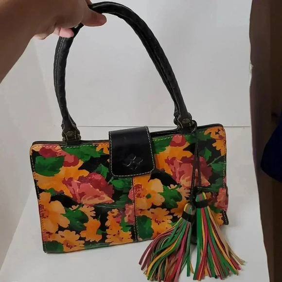 Patricia Nash Rienzo Floral Shoulder Handbag - Picture 2 of 13